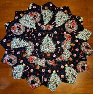 Holiday Quilted Dresden Centerpiece